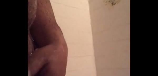  Dick play in shower